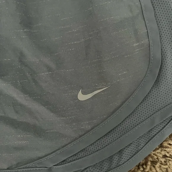 Nike Women’s Mid-Rise Tempo Running Short - Picture 3 of 6